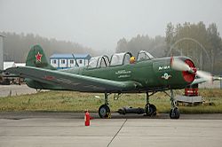 Archivo:Yakovlev Yak-18A