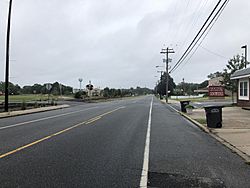 2018-09-10 16 55 07 View south along Gloucester County Route 615 (West Boulevard) just south of Gloucester County Route 661 (Salem Avenue-Catawba Avenue) in Newfield, Gloucester County, New Jersey.jpg