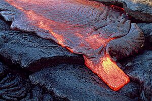 Archivo:A204, Hawaii Volcanoes National Park, USA, new lava flow, 2007