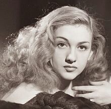 Amparo Rivelles in 1940 (3) (cropped).jpg
