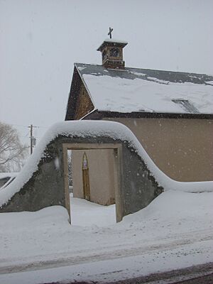 Archivo:Arroyo Hondo church