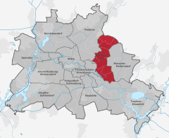 Berlin Bezirk Lichtenberg (labeled).svg