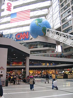 Archivo:CNN Center interior