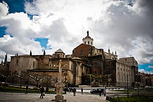 Archivo:Catedral de Nuestra Señora de la Asunción de Valladolid1
