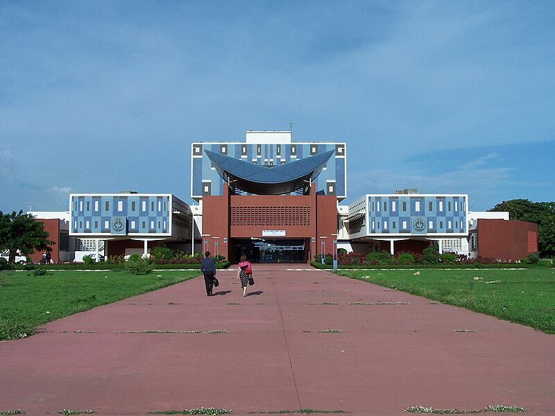 Dakar-Bibliothèque de l'UCAD (1)