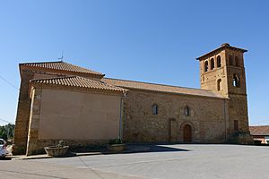 Archivo:Iglesia de San Martín, Cea