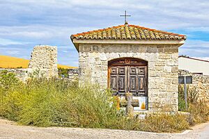 Archivo:M-ermita-del-cristo-del-humilladero-wamba-junio-2024-c