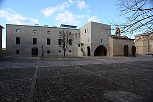 Archivo:MARIANO BAYÓN Nueva Hospedería del Monasterio de Poblet