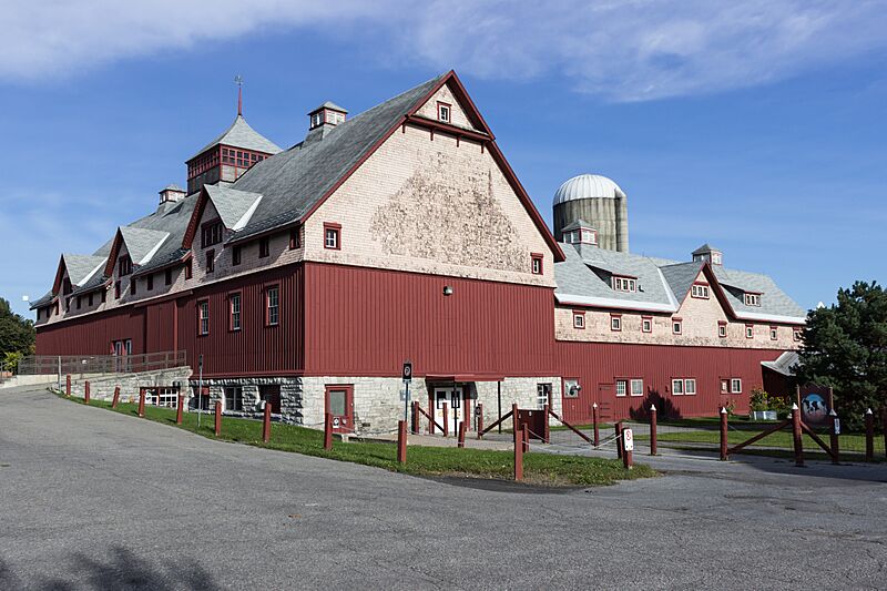Main Dairy Barn CEF Ottawa