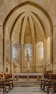 Archivo:Monasterio de la Oliva, Carcastillo, Navarra, España, 2015-01-06, DD 16-18 HDR