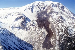 Archivo:Mount Adams rock and ice debris avalanche