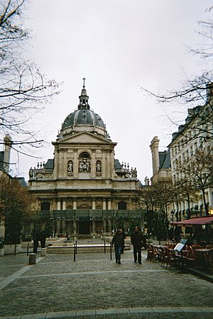 Archivo:Paris 75005 Place de la Sorbonne Sainte-Ursule 20041101