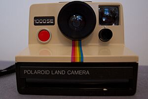 Archivo:Polaroid Camera (like Instagram-Icon) (7243333208)
