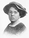 Archivo:Portrait Emma Goldman
