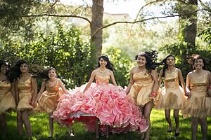 Archivo:Quinceañera. Santa Fe (14369403262)