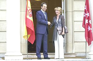 Archivo:Rodríguez Zapatero recibe a la presidenta de la Comunidad de Madrid