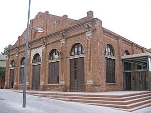 Archivo:San Quirico del Vallés - Edificio