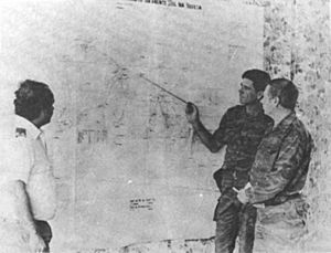 Archivo:Soviet advisers planning military operations Angola
