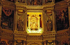 Archivo:Virgen de Guadalupe (España)