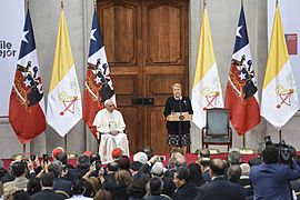 Visita del Papa Francisco a La Moneda (39725412061)