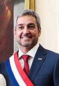Abdo Benítez con banda
