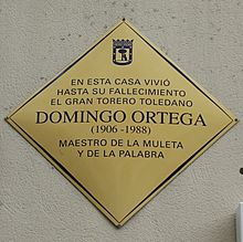 Placa en la calle Raimundo Fernández Villaverde, en el barrio de Trafalgar en Madrid.