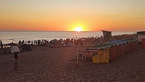 Archivo:Atardecer, Monte Hermoso 01