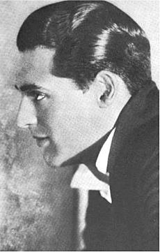 Archivo:Cary Grant circa 1930