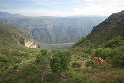 Chicamocha near villanueva.JPG