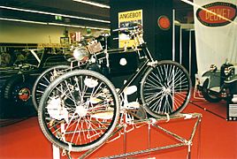DeDionBoutonTricycle