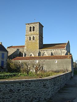 Eglise de Menomblet..JPG