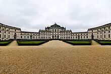 Archivo:Exterior of the Palazzina di caccia of Stupinigi