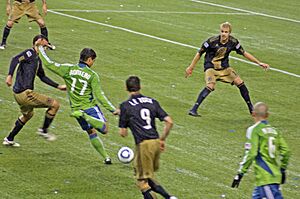 Archivo:Fredy Montero shoots