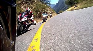 Archivo:Iturbide NL paseo motocicletas