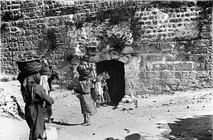 Archivo:Jerusalem-dung gate