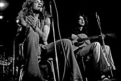 Led Zeppelin acoustic 1973.jpg