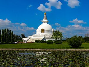 Archivo:Lumbini Buddhist pilgrimage IMG 0678 18