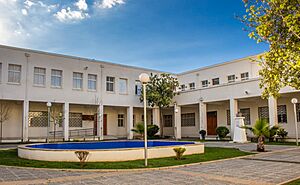 Archivo:Municipalidad de Cauquenes