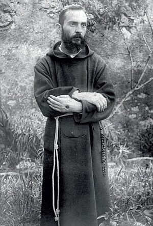 Archivo:Padre Pio of Pietrelcina with the stigmata