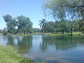 Archivo:Parque 9 de Julio Tucuman