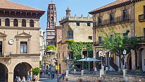 Archivo:Poble Espanyol - Torre Utebo