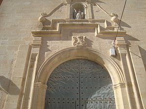 Archivo:Portada de la iglesia de la Natividad de Nuestra Señora (Castelserás)