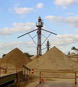 Archivo:Sand sorting tower