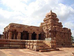 Sangameshvara temple at Pattadakal.jpg