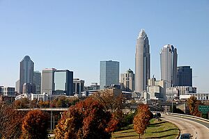 Archivo:Skyline of Charlotte, North Carolina (fall 2007)