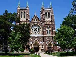 Archivo:St. Peter's Cathedral Basilica - London, ON Front Facade