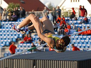 Archivo:Yelena Slesarenko failing 2007