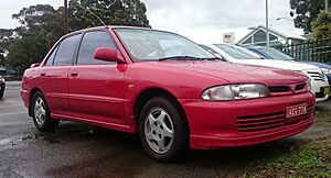 Archivo:1994 Mitsubishi Lancer (CC) GSR sedan (14408785117)