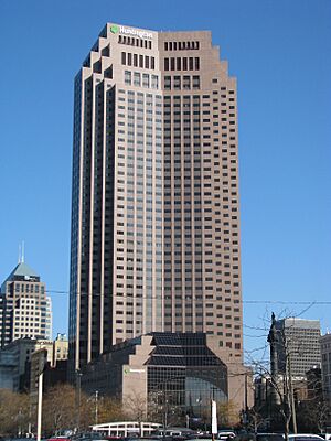 Archivo:200 Public Square