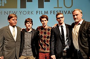 Archivo:Aaron Sorkin - Jesse Eisenberg - David Fincher - Andrew Garfield - Justin Timberlake - The Social Network - 2010 New York Film Festival - 01